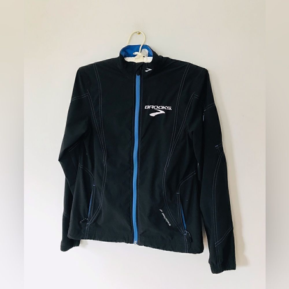 Brooks | women a black and blue lightweight running jacket | size small